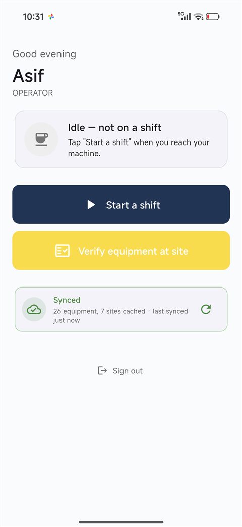 Force operator app home screen showing idle state and a synced badge listing cached equipment and sites